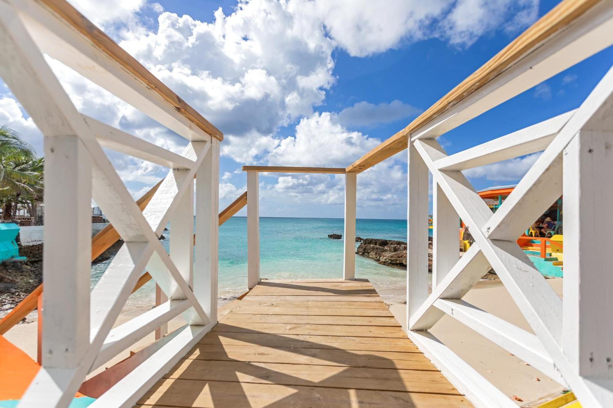 Maho Beach House - Sand Bar Studio - Ocean View Kültér fotó